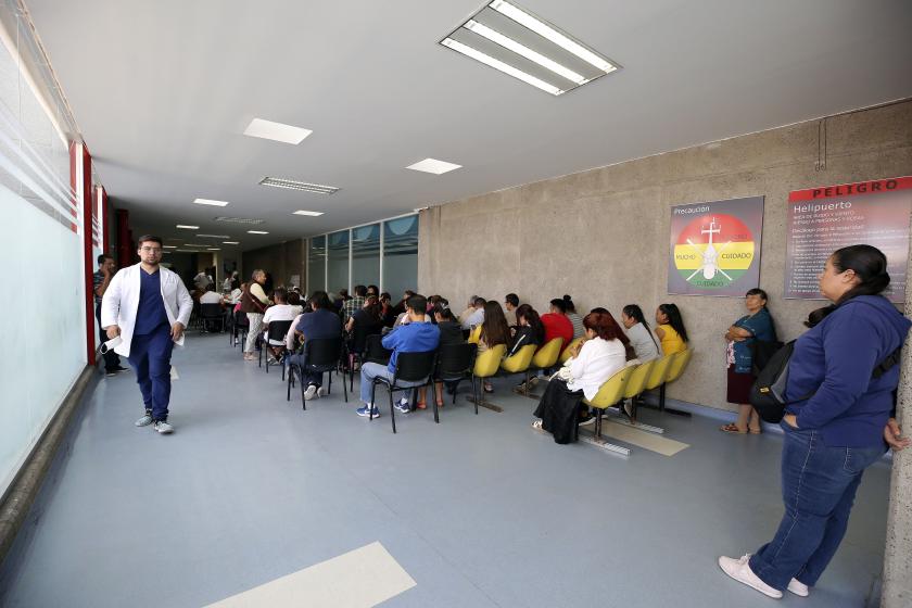 estudiantes de medicina a investigar y utilizar la IA